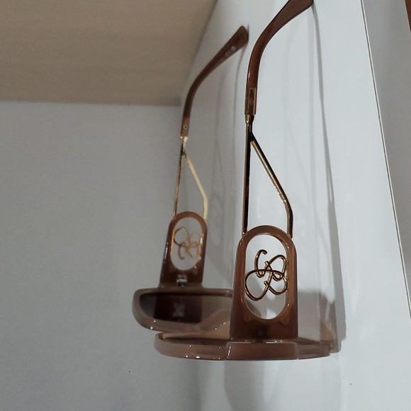 Jessica Simpson sunglasses - Picture 2 of 3